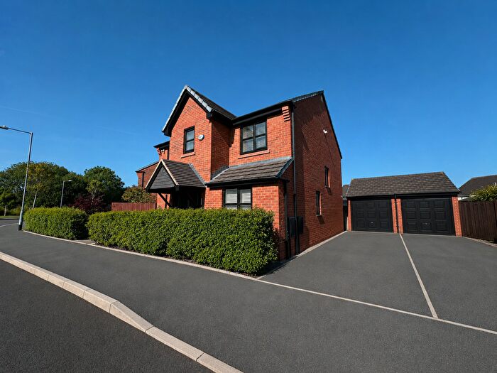 4 Bedroom Detached House For Sale In Collingwood Way, Westhoughton, BL5
