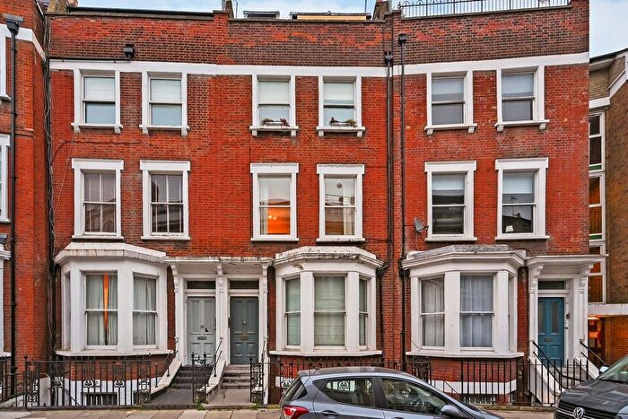 2 Bedroom Flat To Rent In Beaumont Crescent, West Kensington, W14