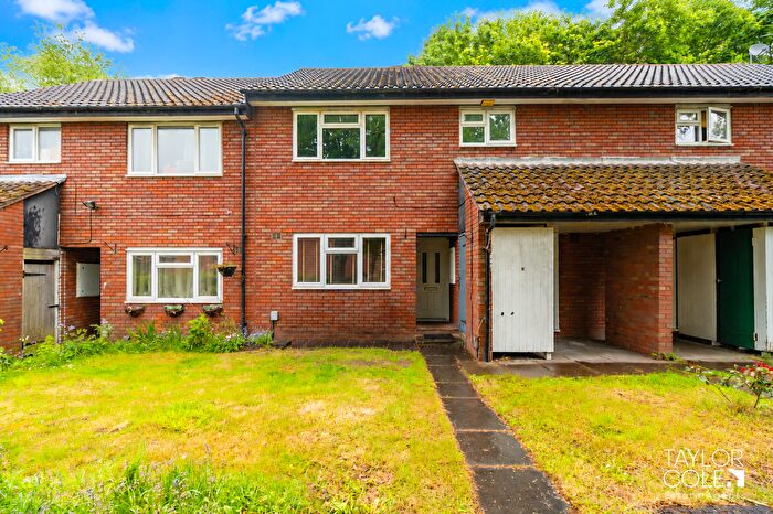 1 Bedroom Flat For Sale In Ealingham, Wilnecote, Tamworth, B77