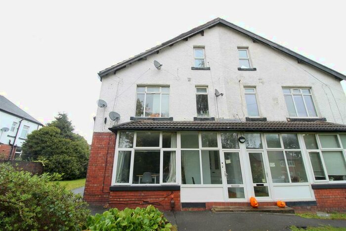 1 Bedroom Apartment To Rent In Vesper Road, Leeds, LS5