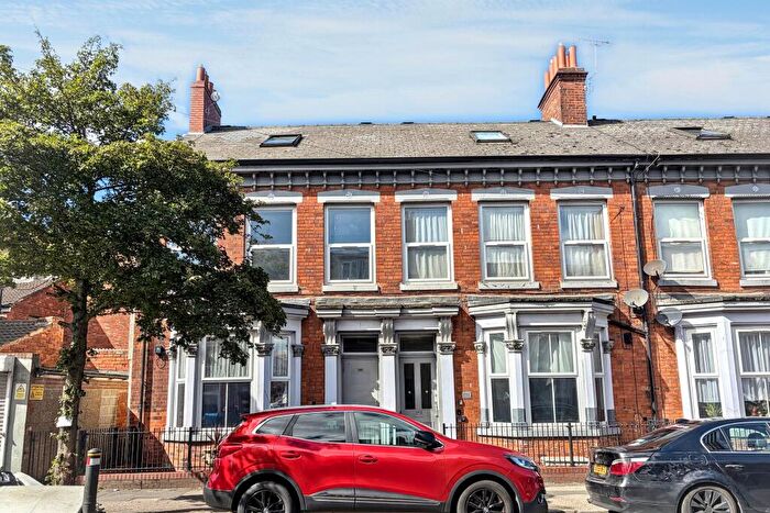 1 Bedroom Flat For Sale In Flat, Morpeth Street, Springbank, Hull, East Yorkshire, HU3