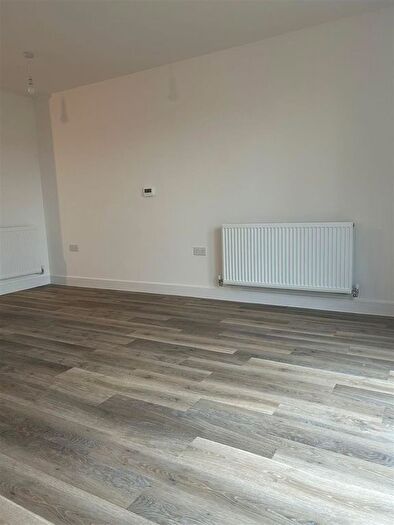 2 Bedroom End Of Terrace House To Rent In Scotney Drive, Dartford, DA9