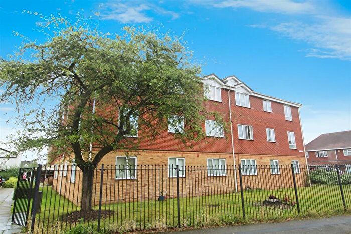 2 Bedroom Flat For Sale In Oliver Court, Patricia Close. Cippenham, SL1