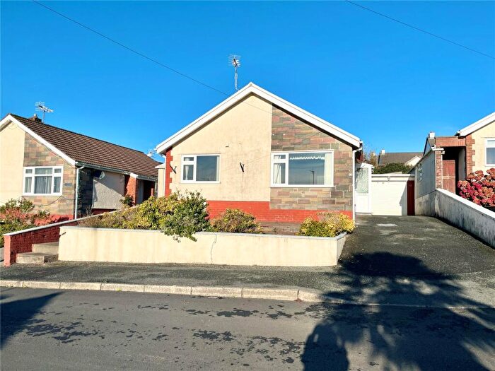 3 Bedroom Detached House For Sale In Ash Park, Kilgetty, Pembrokeshire, SA68