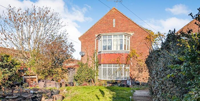 4 Bedroom Detached House For Sale In Roedean Road, Worthing, West Sussex, BN13
