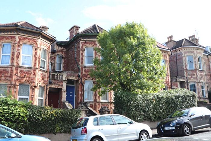 5 Bedroom Terraced House To Rent In Hampton Road, Bristol, BS6