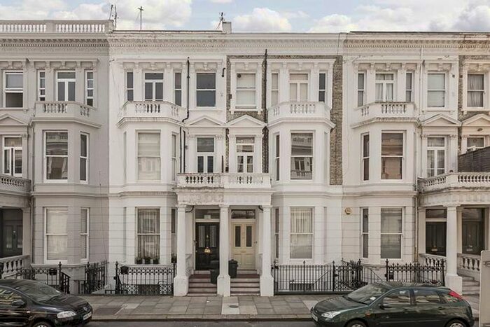 1 Bedroom Flat To Rent In Fairholme Road, London, W14