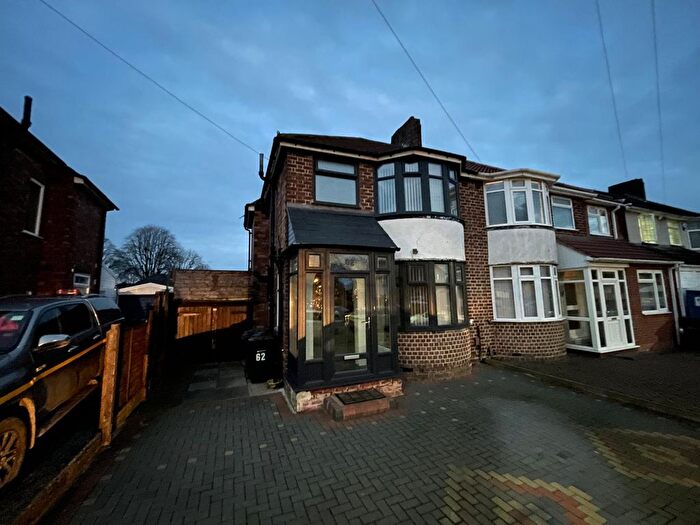 3 Bedroom Semi-Detached House To Rent In Bucklands End Lane, Hodge Hill, Birmingham, B34