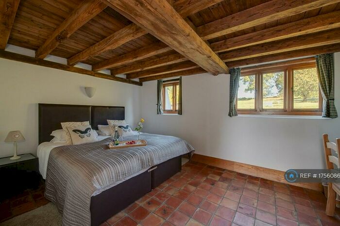 1 Bedroom Terraced House To Rent In The Old Barns, Hampshire, SO20