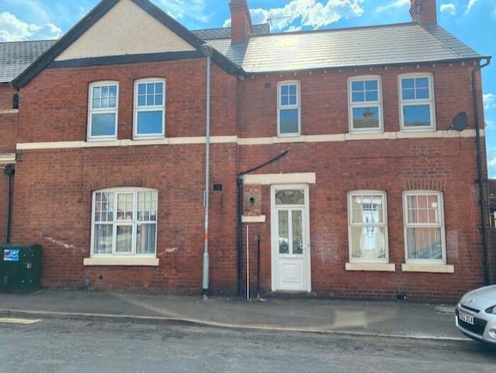 3 Bedroom Terraced House To Rent In Robinson Road, Rushden, Northamptonshire, NN10