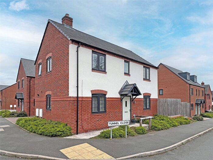 3 Bedroom Detached House For Sale In Tunnel Close, Snedshill, Telford, Telford And, TF2