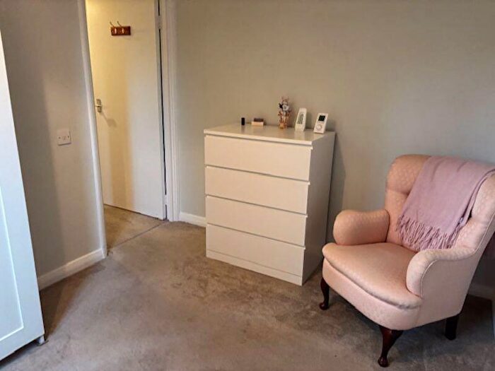 2 Bedroom Retirement Property For Sale In Weston, Bath, BA1