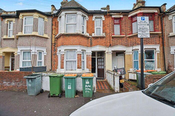 2 Bedroom Flat For Sale In A Keppel Road, London, E6