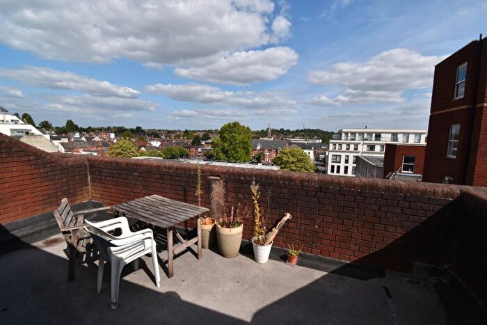 3 Bedroom Apartment For Sale In Guy Street, Leamington Spa, CV32