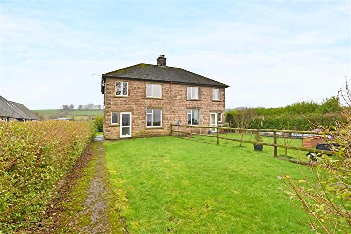 3 Bedroom Semi-Detached House For Sale In Shutts Lane, Bakewell, DE45
