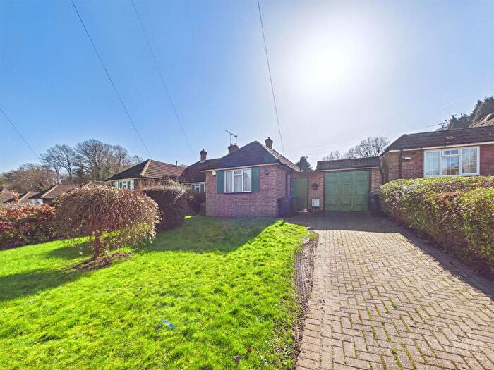2 Bedroom Semi-Detached Bungalow For Sale In Croham Valley Road, South Croydon, CR2