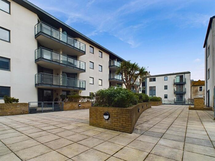 1 Bedroom Apartment For Sale In West Street, Brighton, BN1