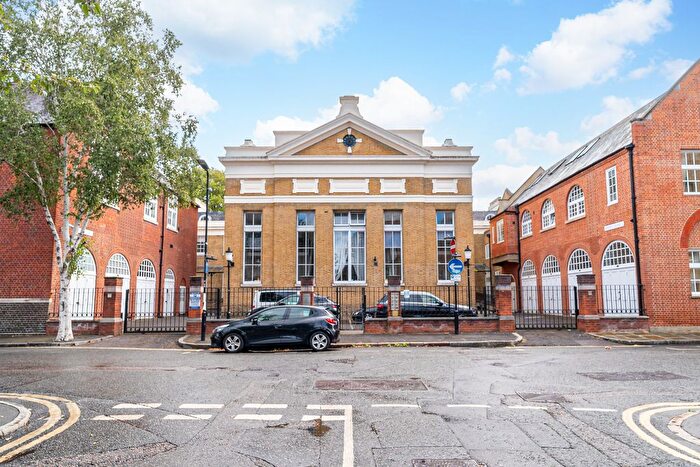 1 Bedroom Flat For Sale In Hoffman Square, Chart Street, Hoxton, London, N1