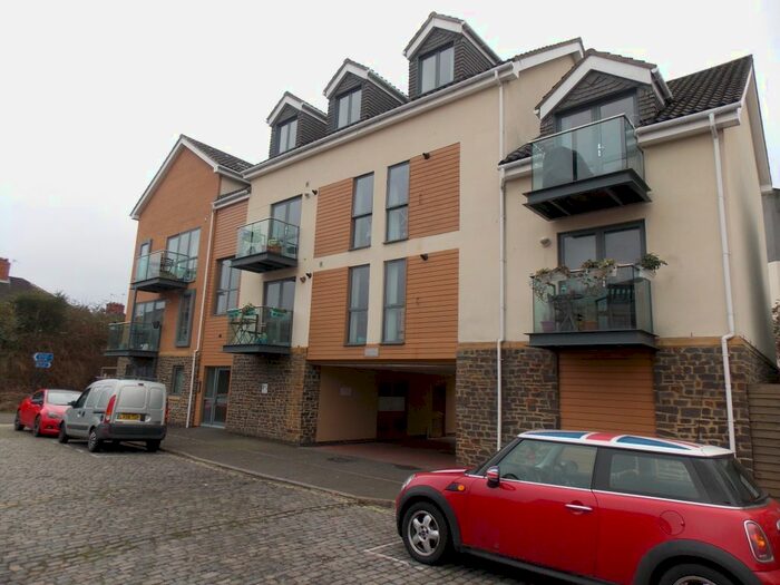 1 Bedroom Flat To Rent In Barton Vale, Bristol, BS2