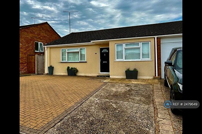 3 Bedroom Bungalow To Rent In Hill View Road, Chelmsford, CM1