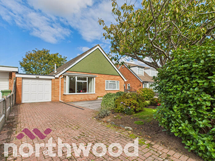 2 Bedroom Detached Bungalow For Sale In Pinfold Lane, Ainsdale, Southport, PR8