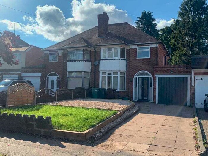 3 Bedroom Semi-Detached House To Rent In Lyndon Road, Olton, B92