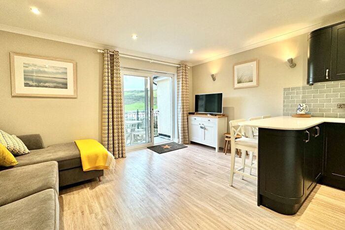 1 Bedroom Flat For Sale In Beachcombers Apartments, Watergate Bay, TR8