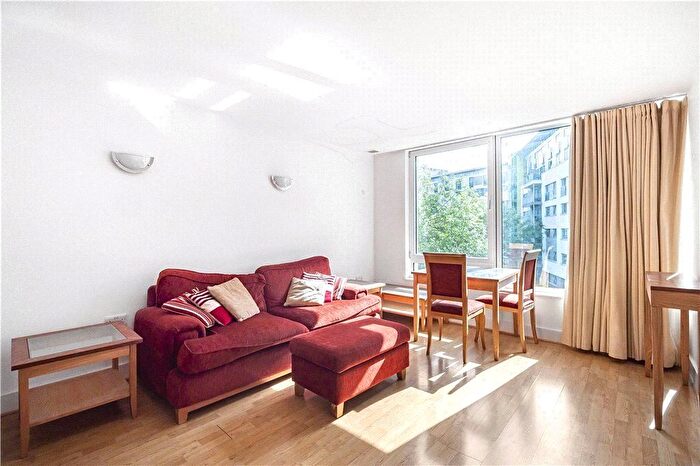 1 Bedroom Flat To Rent In Empire Square West, Empire Square, London, SE1