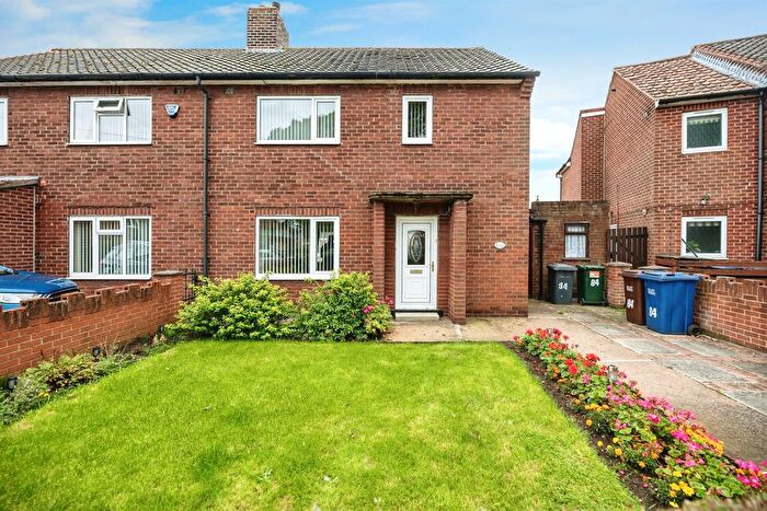 3 Bedroom Semi-Detached Bungalow For Sale In West Acres, Byram, Knottingley, WF11
