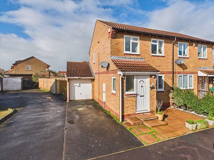 3 Bedroom Semi Detached House For Sale In Sully Close, Bridgwater, TA6