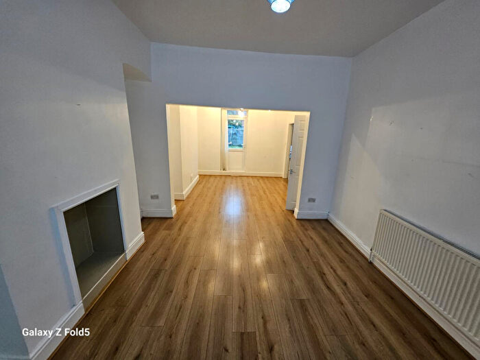 5 Bedroom Terraced House To Rent In Littledale Road, Merseyside, CH44