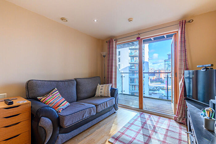 2 Bedroom Apartment For Sale In Magellan House, Leeds Dock, LS10