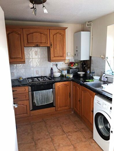 2 Bedroom Flat To Rent In Archery Close, Harrow, HA3