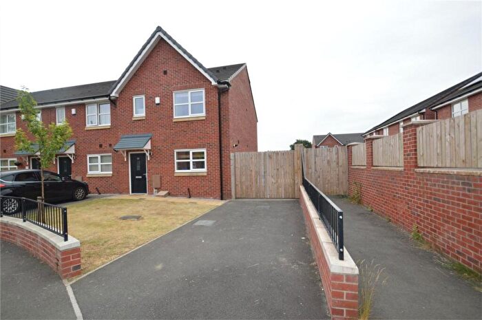3 Bedroom Semi-Detached House To Rent In Marsworth Close, Manchester, M23