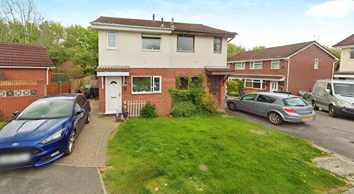 2 Bedroom Semi-Detached House To Rent In Cornbrook Grove, Waterlooville, PO7