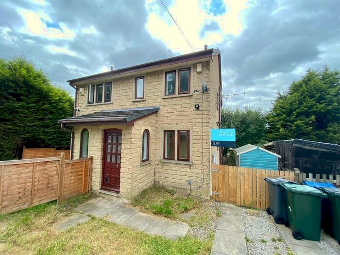 2 Bedroom Semi-Detached House To Rent In The Oval, Bingley, West Yorkshire, BD16