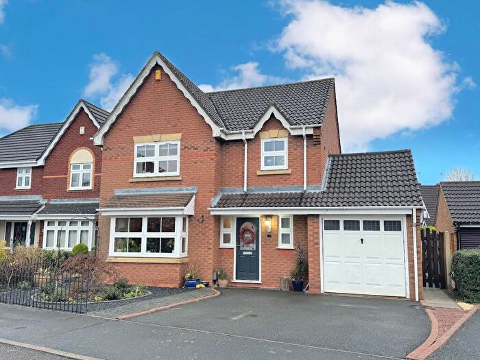 4 Bedroom Detached House For Sale In Holmoak Close, Oakwood, Derby, DE21