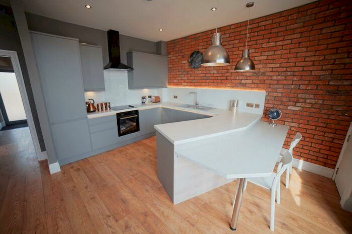 2 Bedroom Flat To Rent In Glenfrome Road, Bristol, BS2