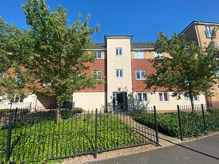 2 Bedroom Flat To Rent In Fenmere Walk, Peterborough, Cambridgeshire, PE7