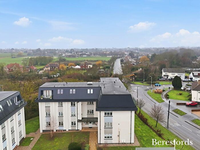 2 Bedroom Apartment For Sale In Westbury Terrace, Upminster, RM14