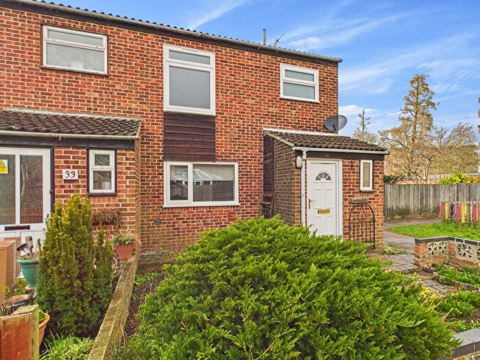 3 Bedroom Terraced House To Rent In Hillbrow Lane, Ashford, TN23