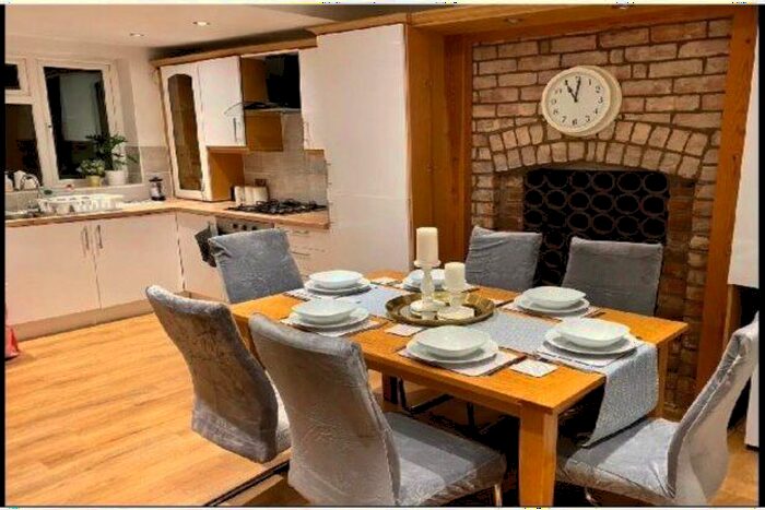 3 Bedroom Property To Rent In Bridgewater Road, Altrincham, WA14