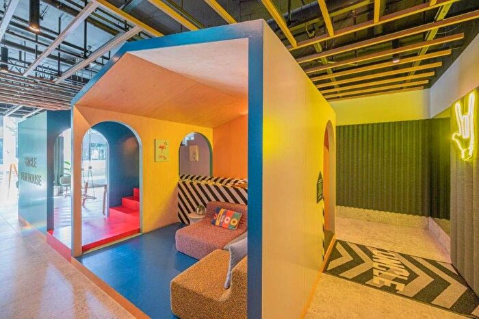 3 Bedroom Flat To Rent In Uncle Colindale, Colindale, London, NW9