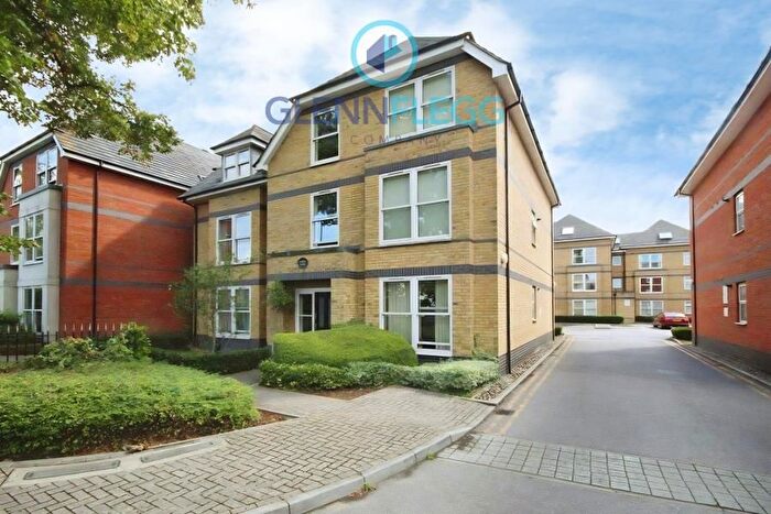 2 Bedroom Flat To Rent In Gallery Ct, Egham, Surrey, TW20