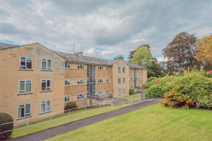 2 Bedroom Flat To Rent In Chatham Park, Bath, BA2