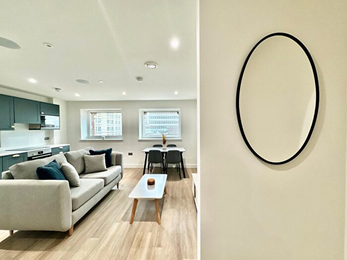 1 Bedroom Flat To Rent In Great George Street, Leeds, LS2