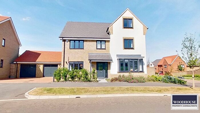 4 Bedroom Detached House For Sale In Godfrey Crescent, Goffs Oak, EN7