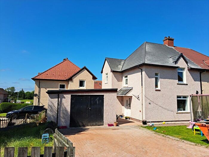 4 Bedroom Semi Detached House To Rent In Dean Street, Whitburn, EH47
