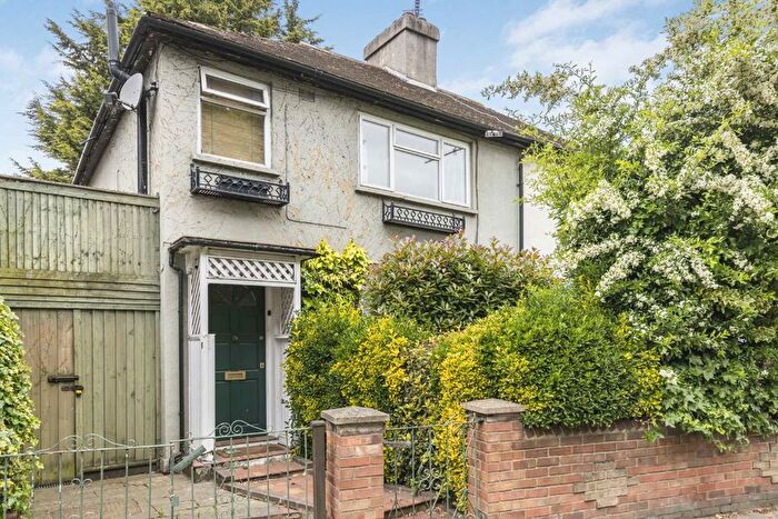 2 Bedroom Property To Rent In South Ealing Road, Ealing, W5