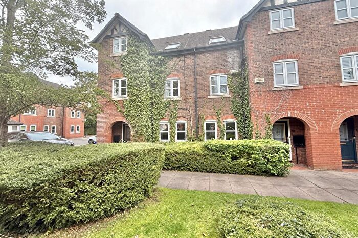 4 Bedroom End Of Terrace House To Rent In Pencarrow Close, Didsbury, M20